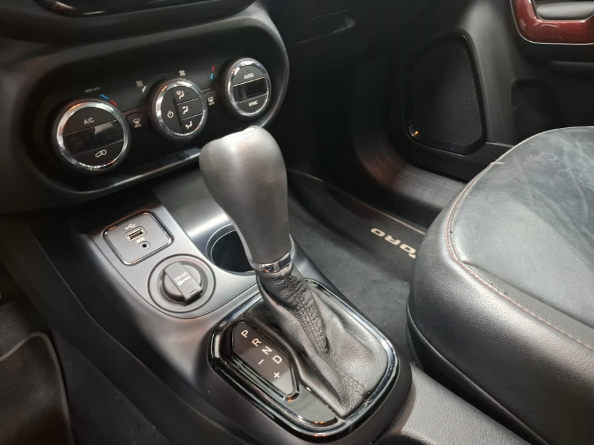 fiat toro 1.8 16v evo flex freedom at6 4p automatico 2019