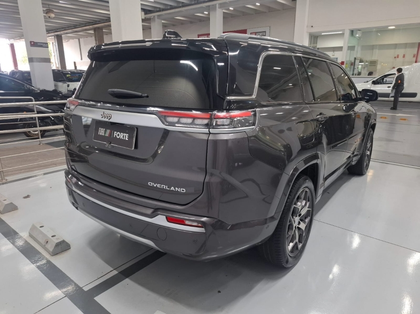 jeep commander 1.3 t270 turbo flex overland at6 4p automatico 2022 jeep commander 1.3 t270 turbo flex overland at6 4p automatico 2022