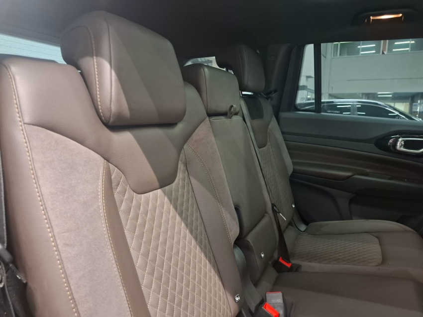 jeep commander 1.3 t270 turbo flex overland at6 4p automatico 2022 jeep commander 1.3 t270 turbo flex overland at6 4p automatico 2022