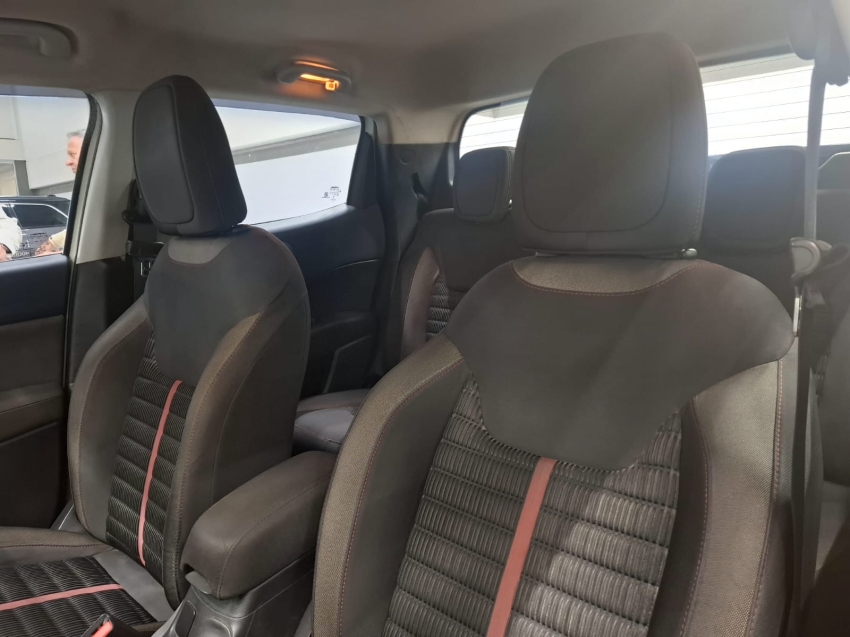 fiat toro 2.0 16v turbo diesel freedom 4wd at9 flex 4p automatico 20199