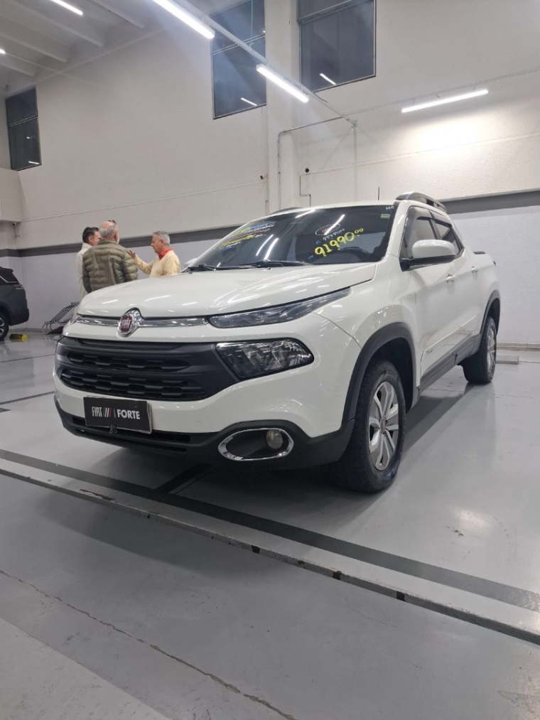 fiat toro 2.0 16v turbo diesel freedom 4wd at9 flex 4p automatico 2019