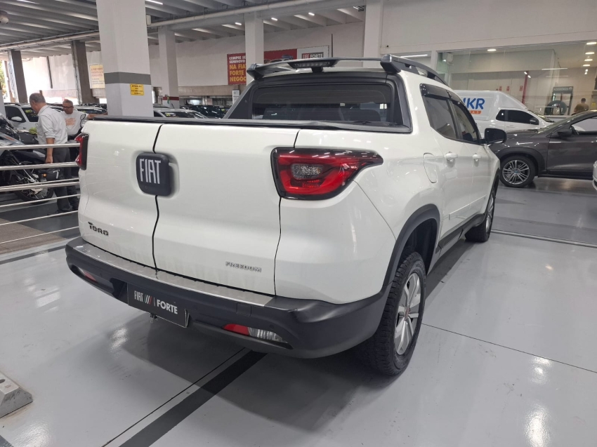 fiat toro 2.0 16v turbo diesel freedom 4wd at9 flex 4p automatico 201913