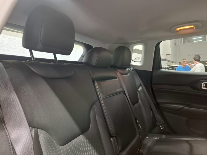 jeep compass 1.3 t270 turbo flex longitude at6 4p automatico 2022 jeep compass 1.3 t270 turbo flex longitude at6 4p automatico 2022