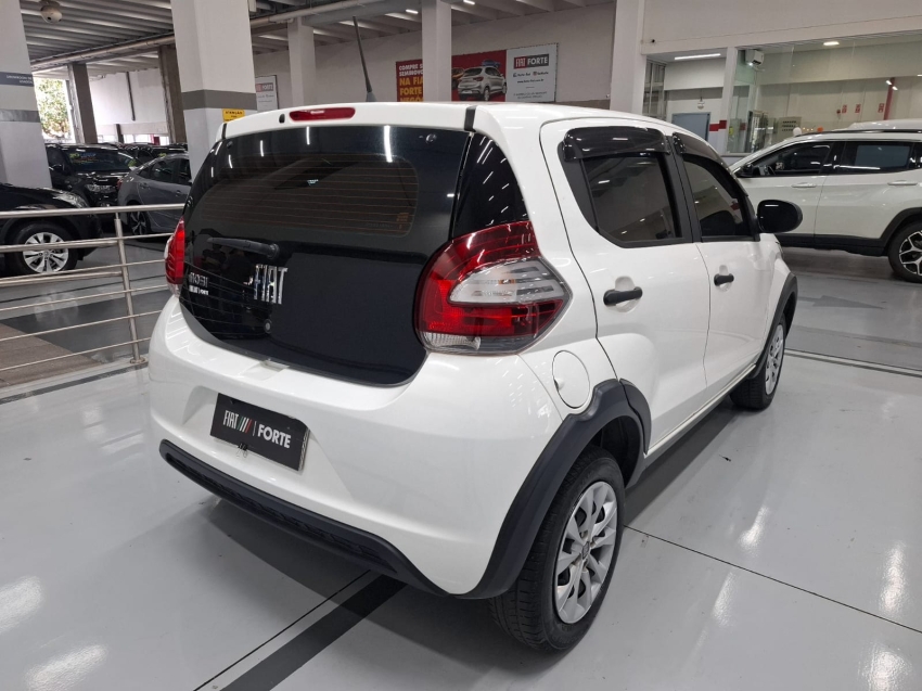 fiat mobi 1.0 evo flex like. manual 4p 2023 fiat mobi 1.0 evo flex like. manual 4p 2023