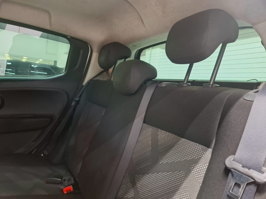 fiat mobi 1.0 evo flex like. manual 4p 2023 fiat mobi 1.0 evo flex like. manual 4p 2023