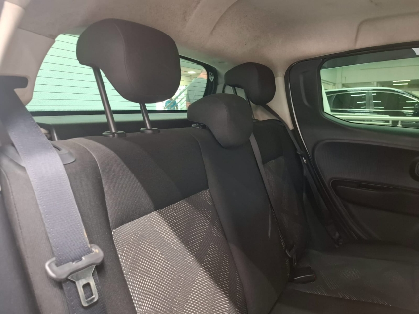 fiat mobi 1.0 evo flex like. manual 4p 2023 fiat mobi 1.0 evo flex like. manual 4p 2023