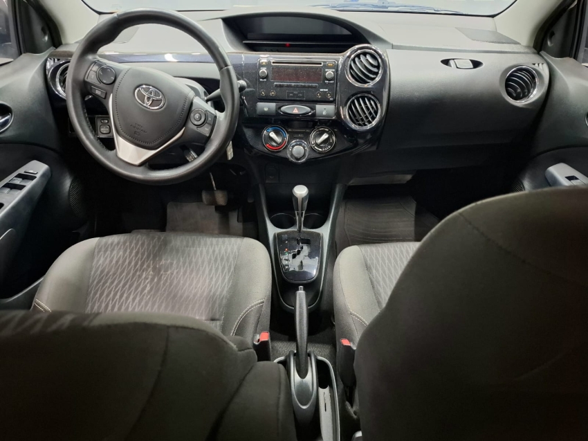 toyota etios 1.5 xs 16v flex 4p automatico 201710