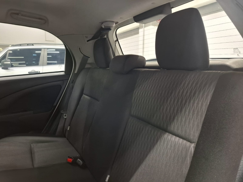 toyota etios 1.5 xs 16v flex 4p automatico 201712