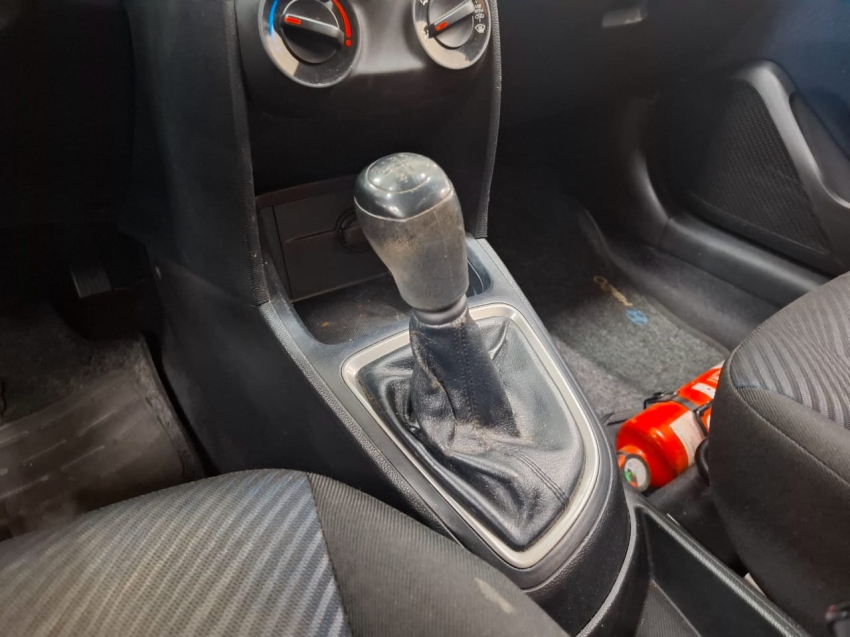 hyundai hb20 1.6 comfort 16v flex 4p manual 20135