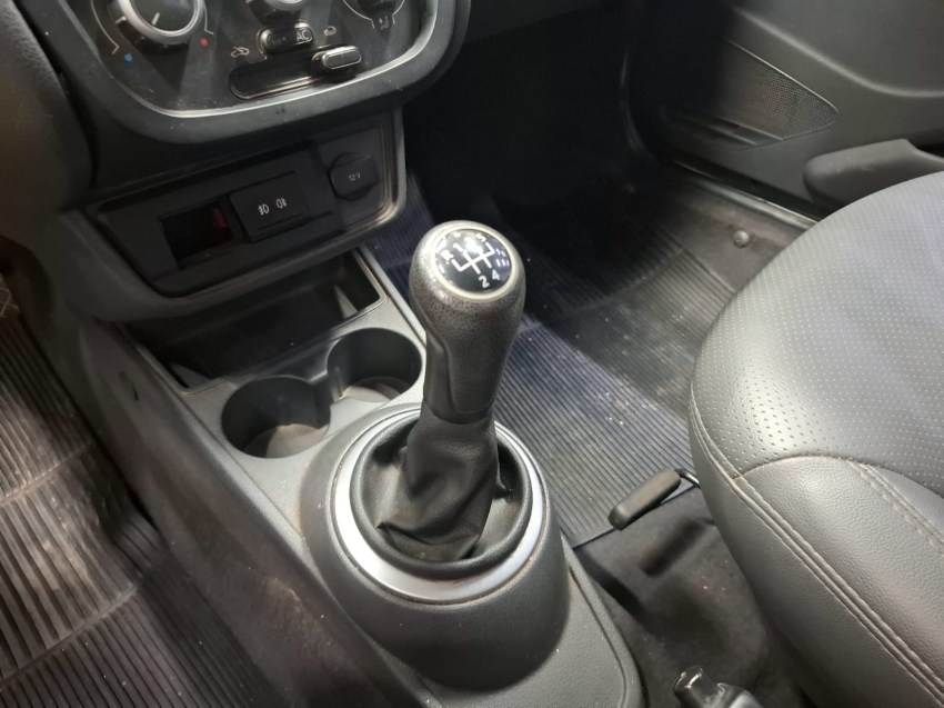 volkswagen saveiro 1.6 mi ce 8v flex 2p manual g.v 20136