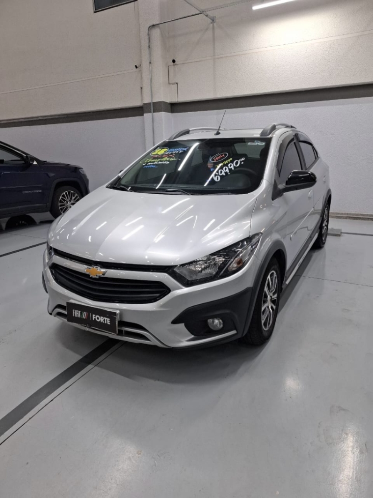 chevrolet onix 1.4 mpfi activ 8v flex 4p manual 2018