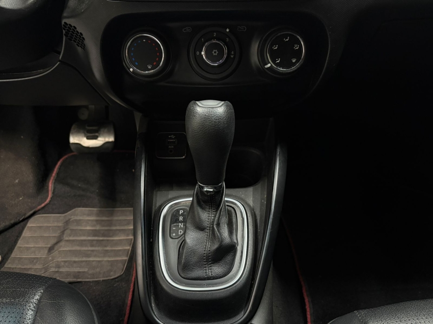 fiat argo 1.8 e.torq flex hgt at6 4p automatico 20188