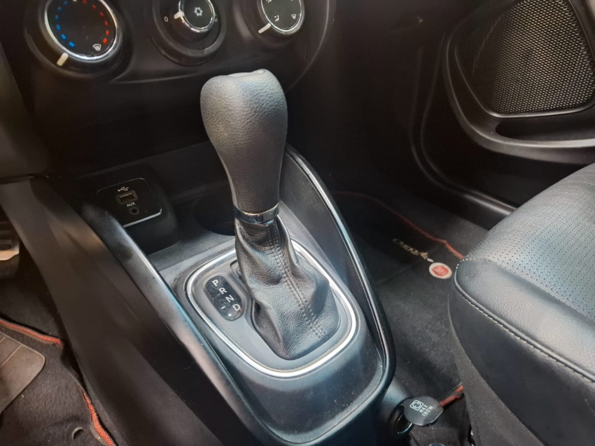 fiat argo 1.8 e.torq flex hgt at6 4p automatico 20186