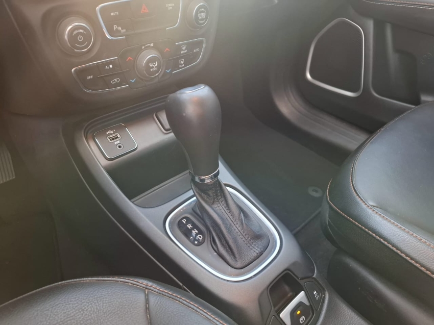 jeep compass 2.0 16v flex longitude automatico 4p 20216