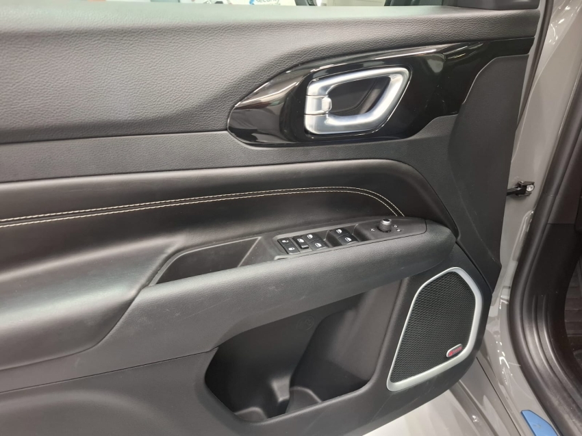 jeep compass 2.0 hurricane 4 turbo gasolina blackhawk at9 4p automatico 20257