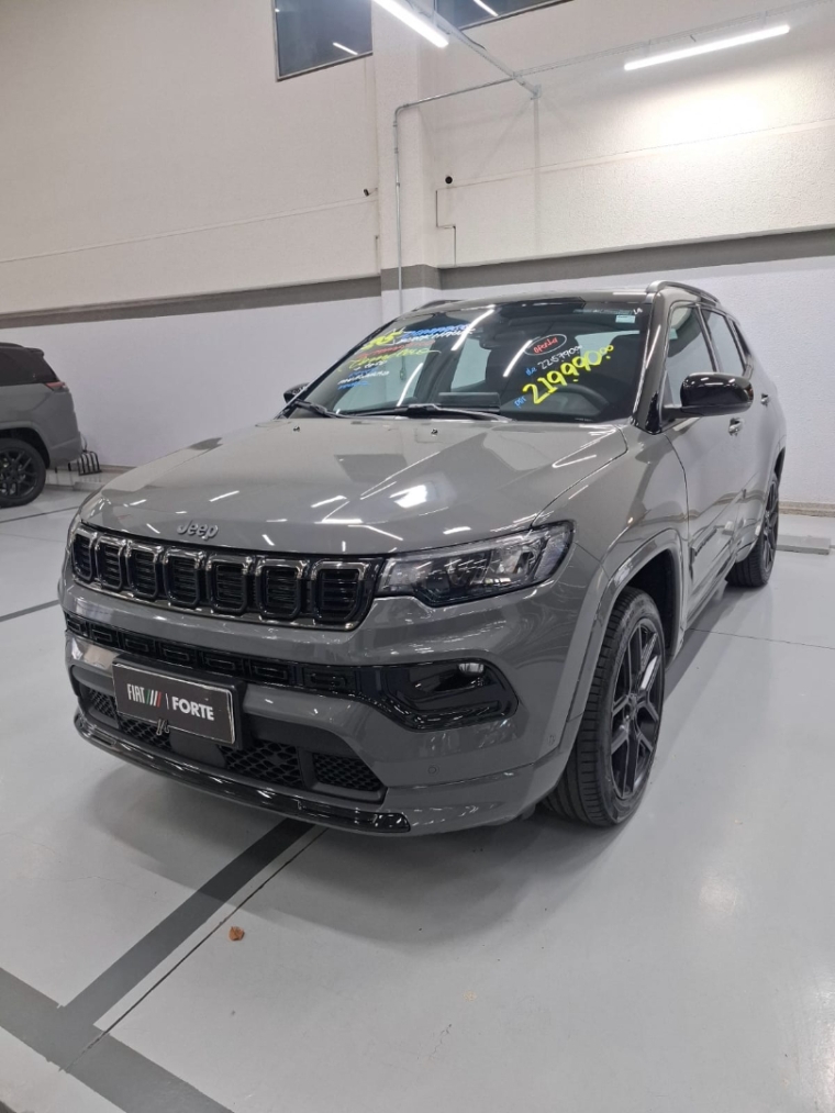 jeep compass 2.0 hurricane 4 turbo gasolina blackhawk at9 4p automatico 2025