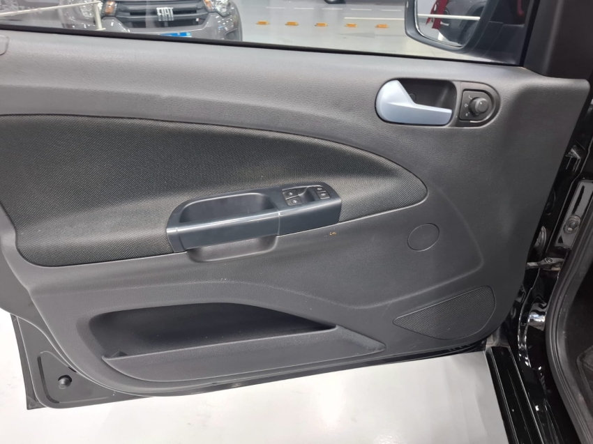 volkswagen voyage 1.6 16v msi totalflex 4p automatico flex 20197