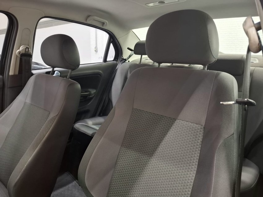 volkswagen voyage 1.6 16v msi totalflex 4p automatico flex 20199