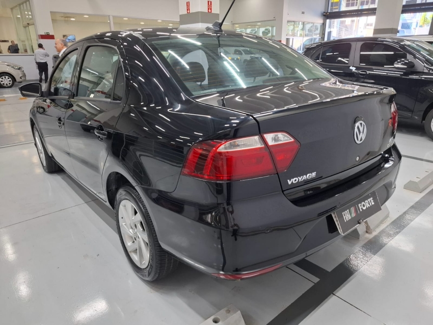 volkswagen voyage 1.6 16v msi totalflex 4p automatico flex 201915