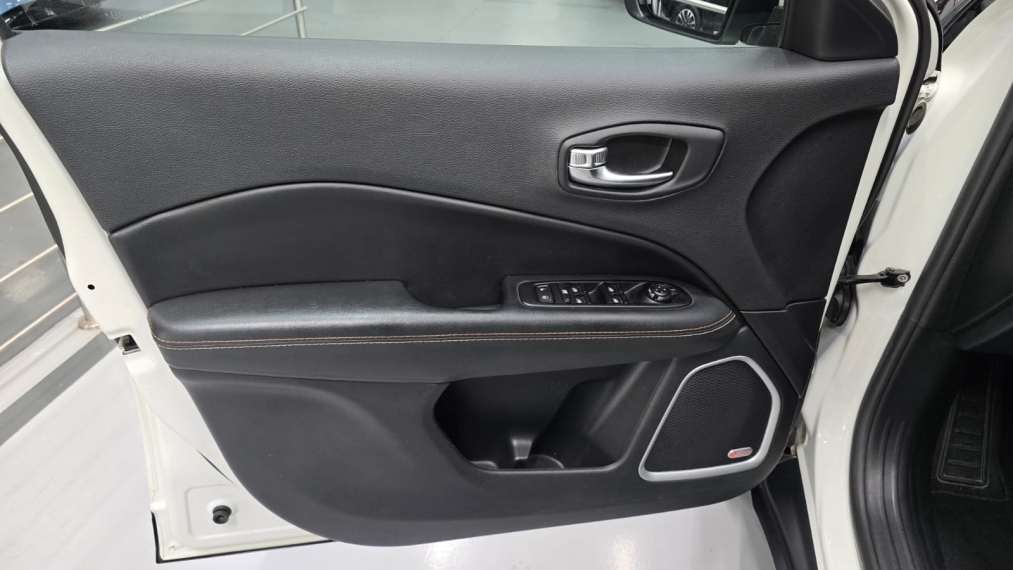 jeep compass 2.0 16v flex longitude automatico 4p 20209