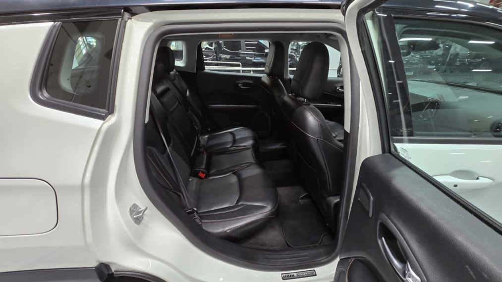 jeep compass 2.0 16v flex longitude automatico 4p 202011