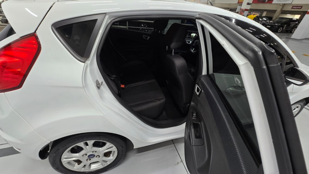 ford fiesta 1.6 se hatch 16v flex 4p manual 201711
