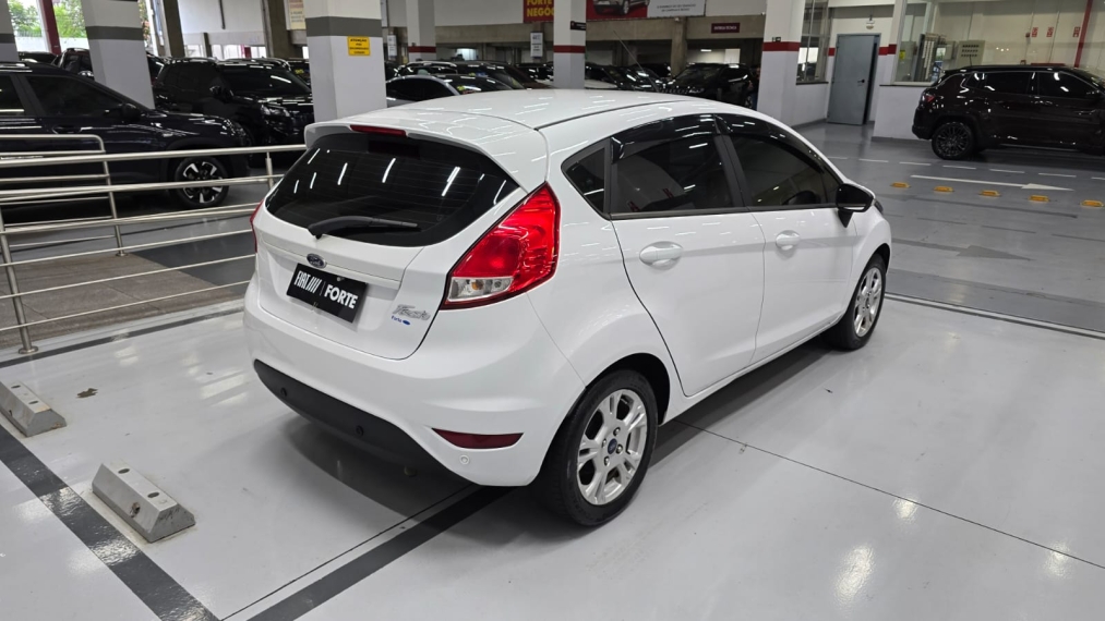 ford fiesta 1.6 se hatch 16v flex 4p manual 201713