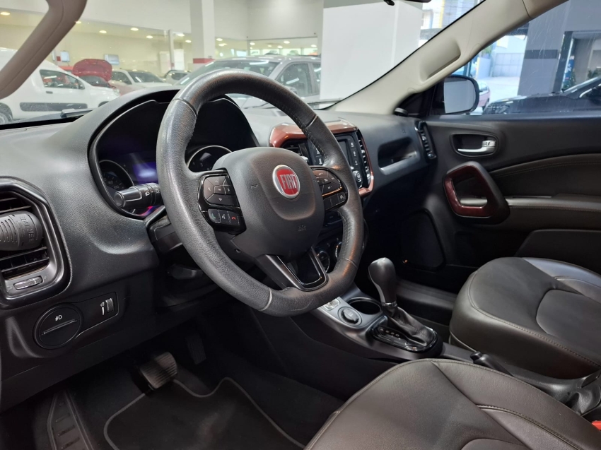 fiat toro 1.8 16v evo flex freedom at6 1.3 4p automatico 20195