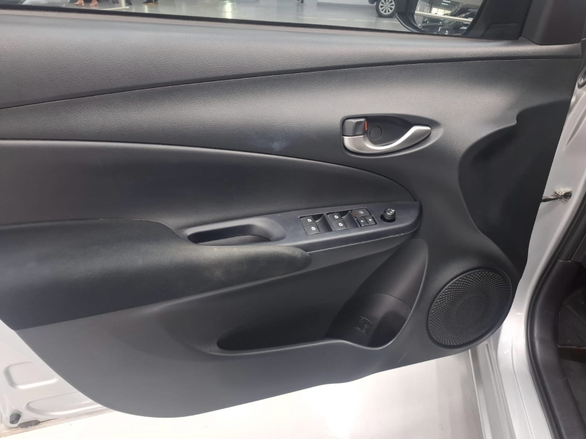 toyota yaris 1.3 16v flex xl plus tech multidrive 4p automatico 20197