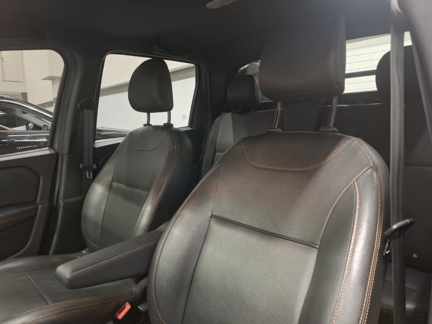 renault oroch 1.3 tce flex outsider x-tronic 4p automatico 20239