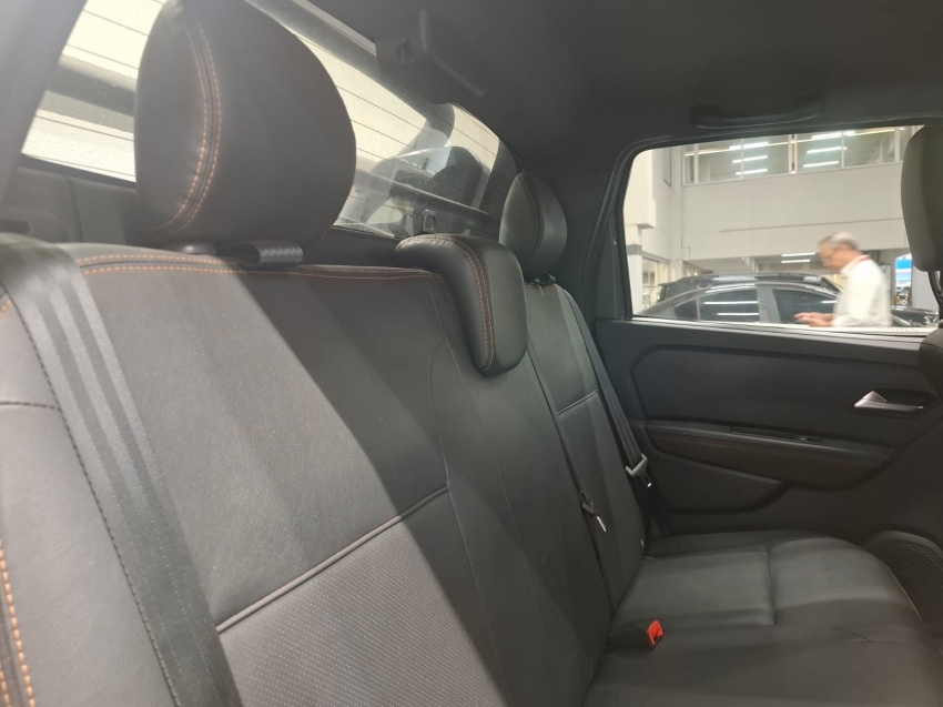 renault oroch 1.3 tce flex outsider x-tronic 4p automatico 202311