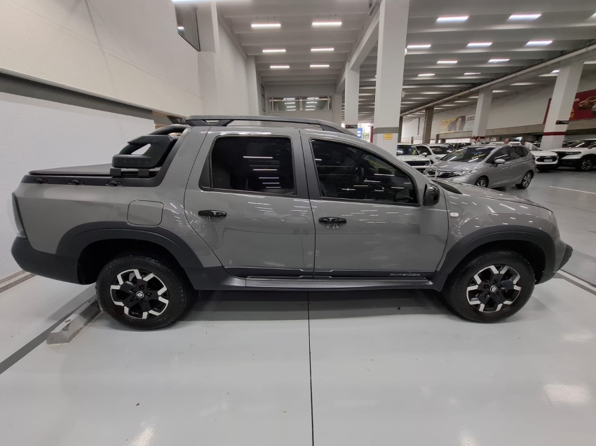 renault oroch 1.3 tce flex outsider x-tronic 4p automatico 20234