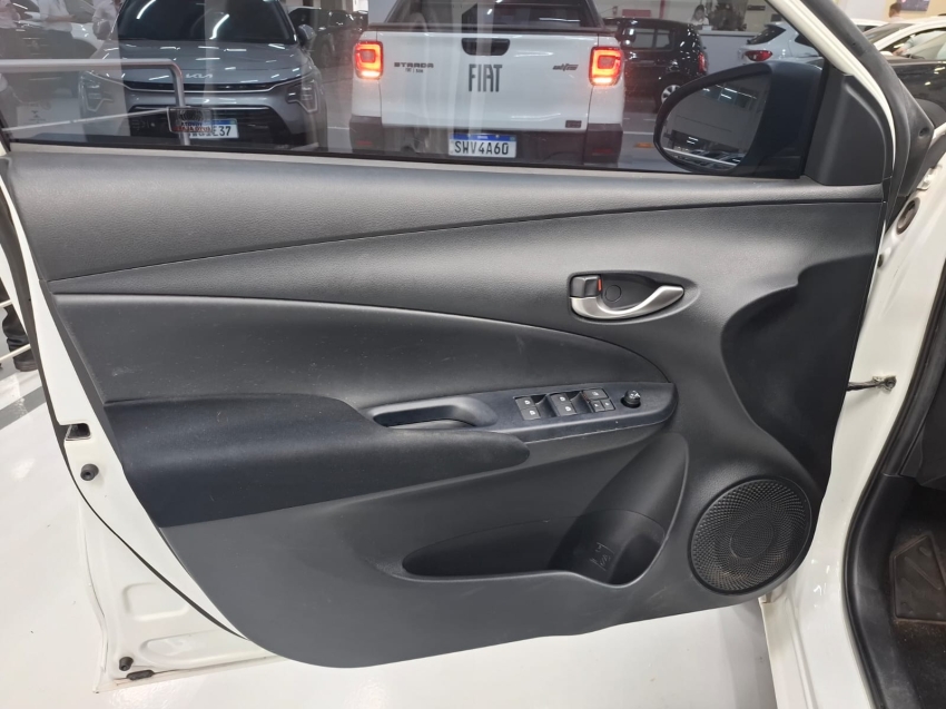 toyota yaris 1.3 16v flex xl multidrive 4p manual 20197