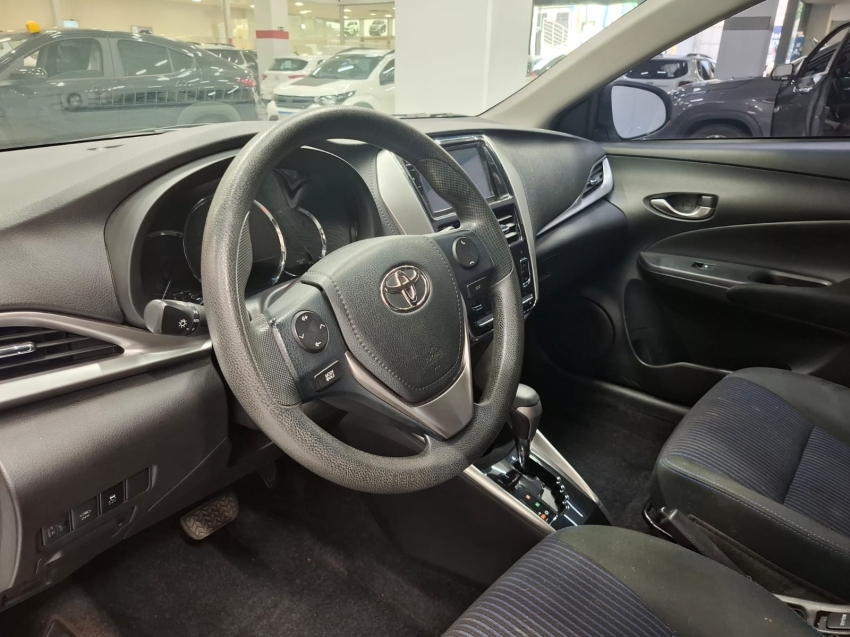 toyota yaris 1.3 16v flex xl multidrive 4p manual 20195