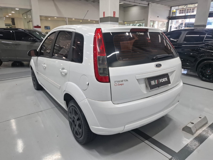 ford fiesta 1.6 mpi class hatch 8v flex 4p manual 201315