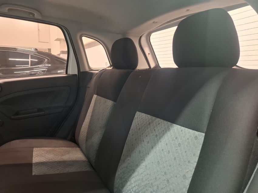 ford fiesta 1.6 mpi class hatch 8v flex 4p manual 201312