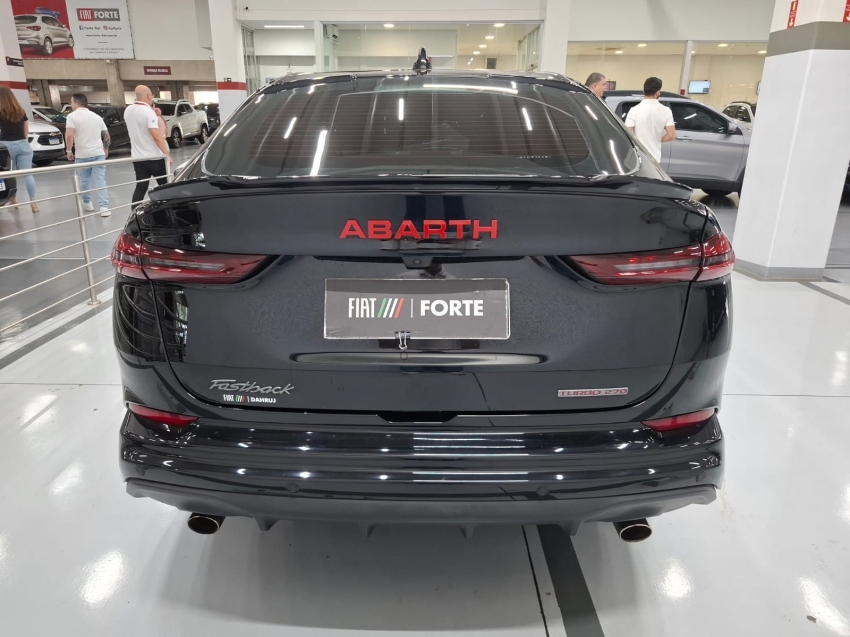 fiat fastback 1.3 turbo 270 flex abarth at6 4p automatico 202514
