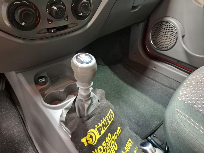 fiat siena 1.6 mpi essence 16v flex 4p automatizado manual 20146