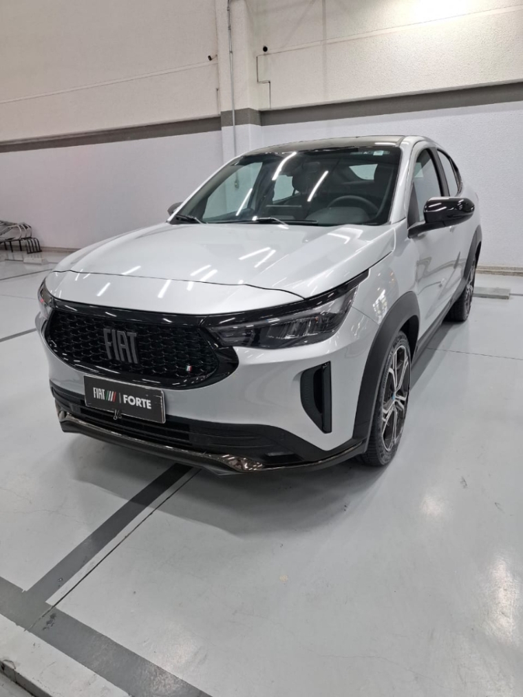 fiat fastback 1.0 turbo 200 hybrid impetus cvt hibrido 4p automatico 2025