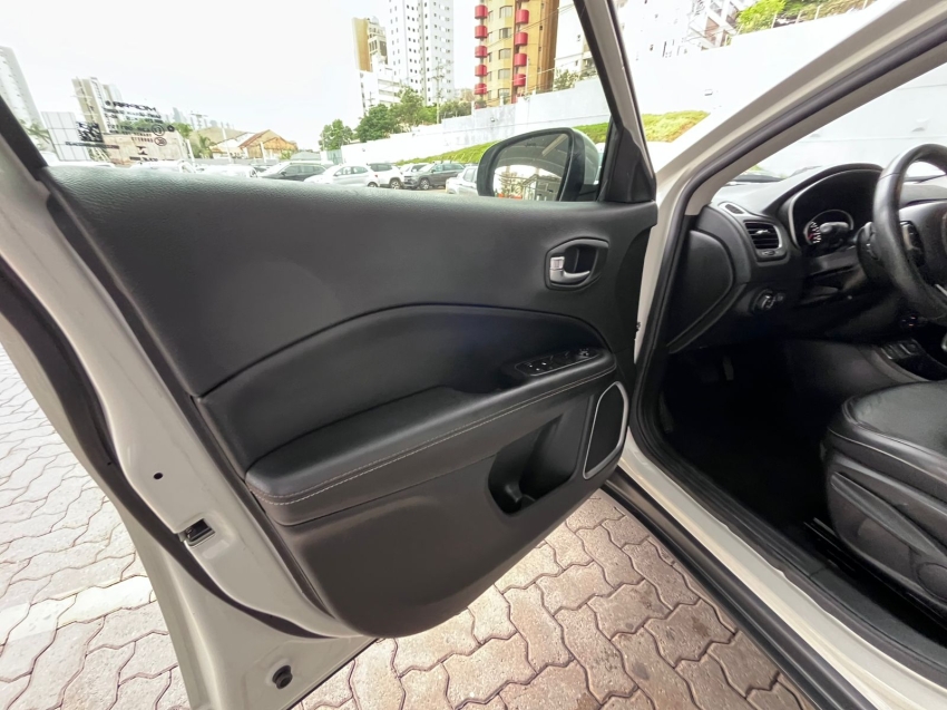 jeep compass 2.0 16v flex longitude automatico 4p 20188