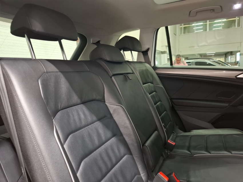 volkswagen tiguan 1.4 250 tsi total flex allspace comfortline tiptronic 4p automatico 201911