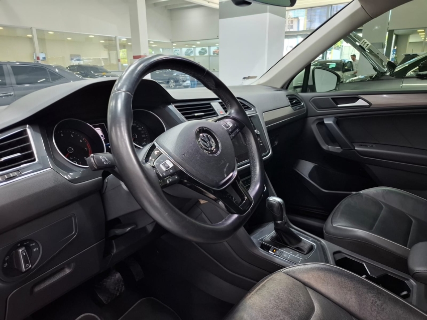 volkswagen tiguan 1.4 250 tsi total flex allspace comfortline tiptronic 4p automatico 20195