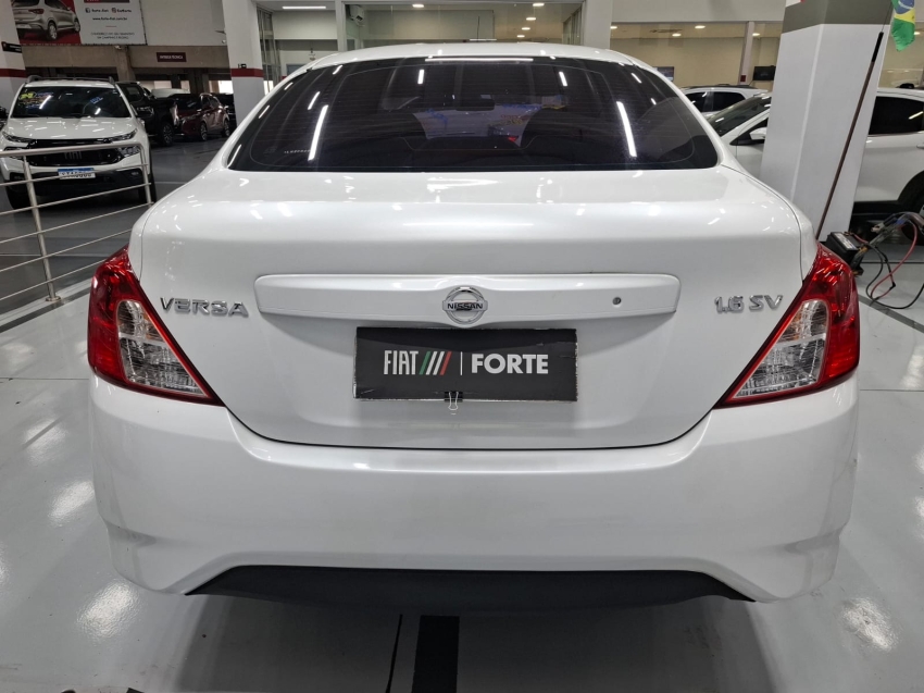 nissan versa 1.6 16v flexstart sv 4p xtronic flex automatico 202014