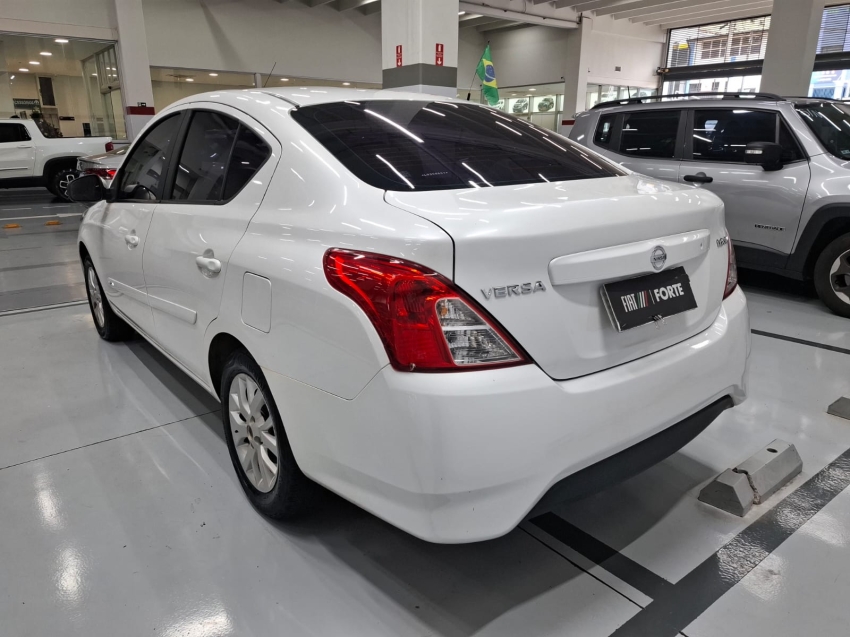 nissan versa 1.6 16v flexstart sv 4p xtronic flex automatico 202015