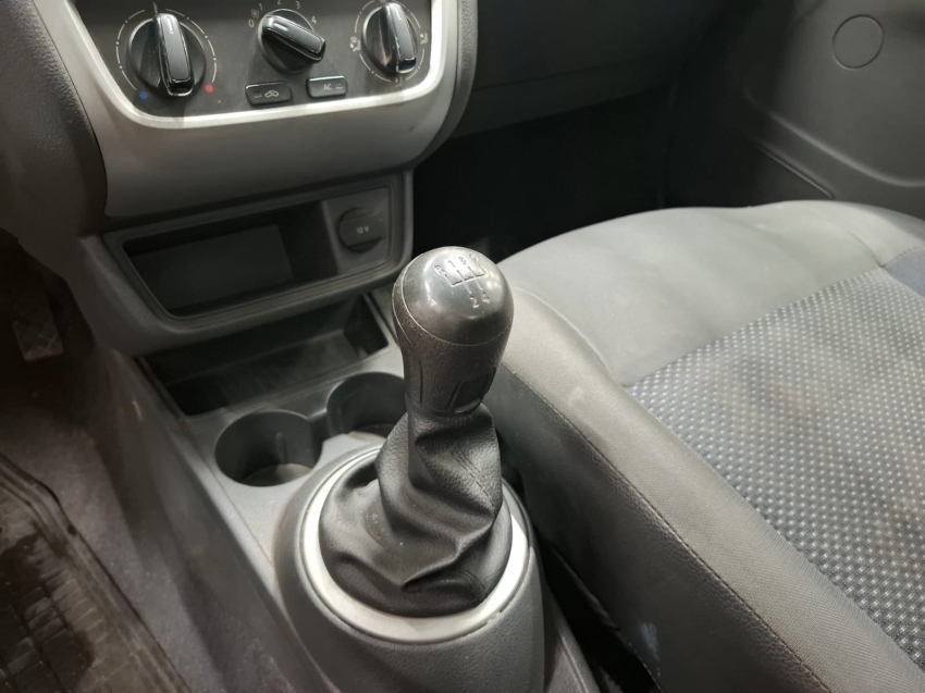 volkswagen voyage 1.0 mi comfortline 8v flex 4p manual 20156