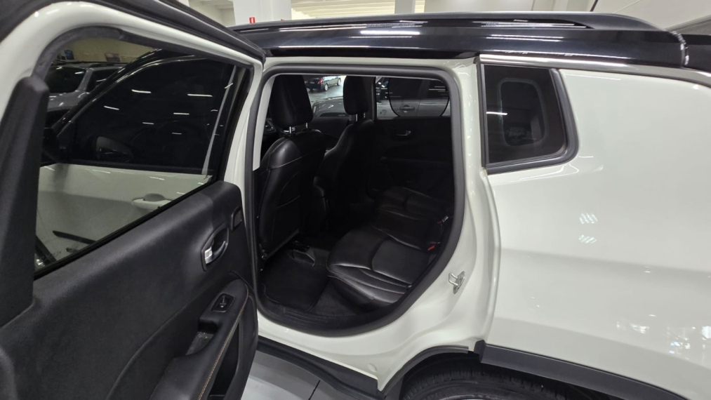 jeep compass 2.0 16v flex longitude automatico 4p 202012