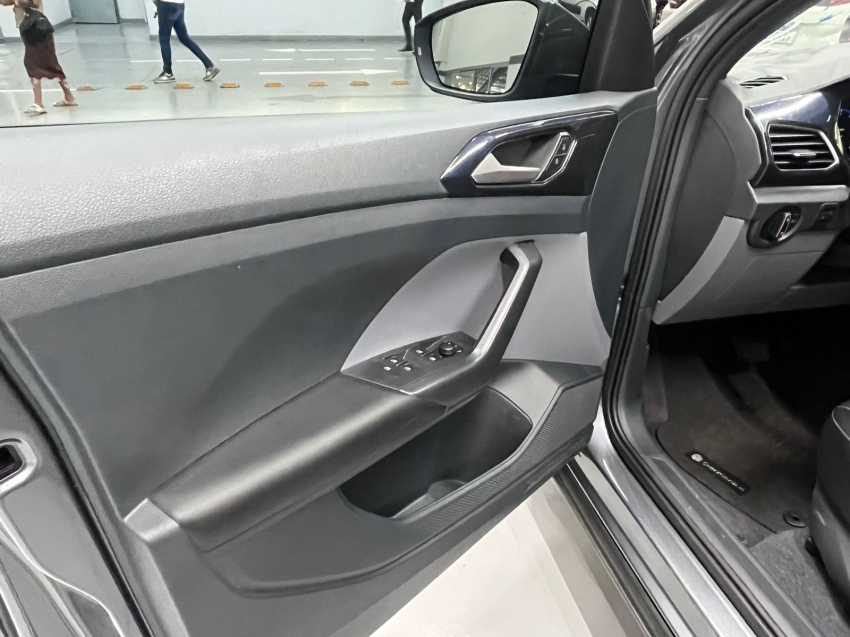 volkswagen t-cross 1.0 200 tsi total flex comfortline automatico 4p 20228