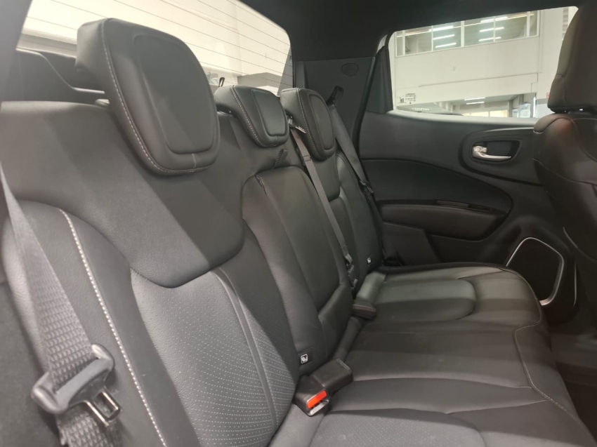 fiat toro 1.3 turbo 270 flex volcano at6 4p automatico 202411