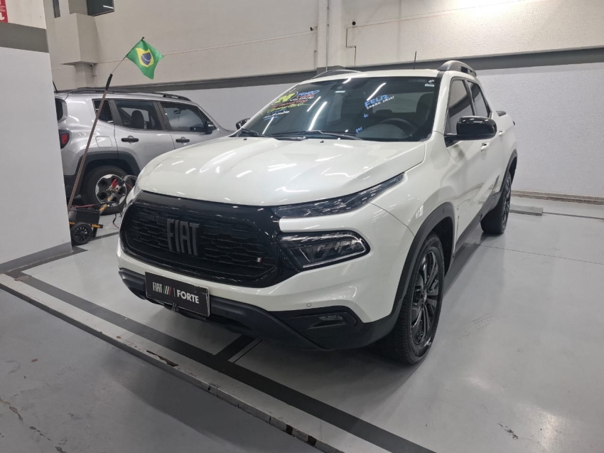 fiat toro 1.3 turbo 270 flex volcano at6 4p automatico 20241