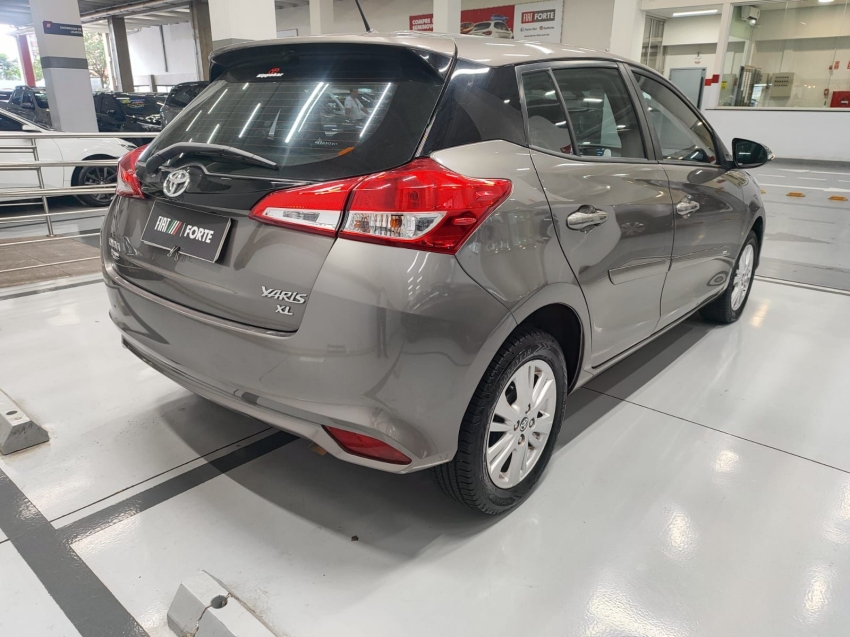 toyota yaris 1.3 16v flex xl multidrive 4p automatico 201913